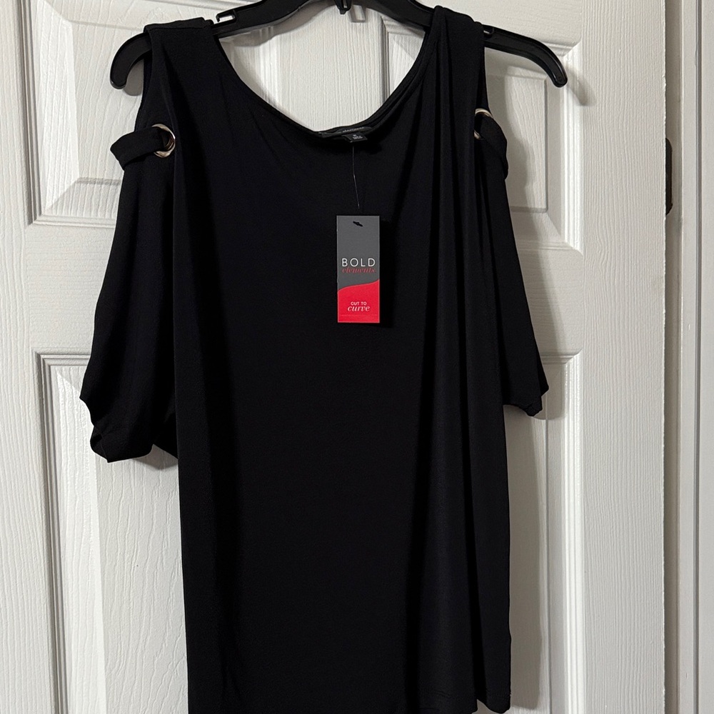 BOLD elements Elegant Black Top
